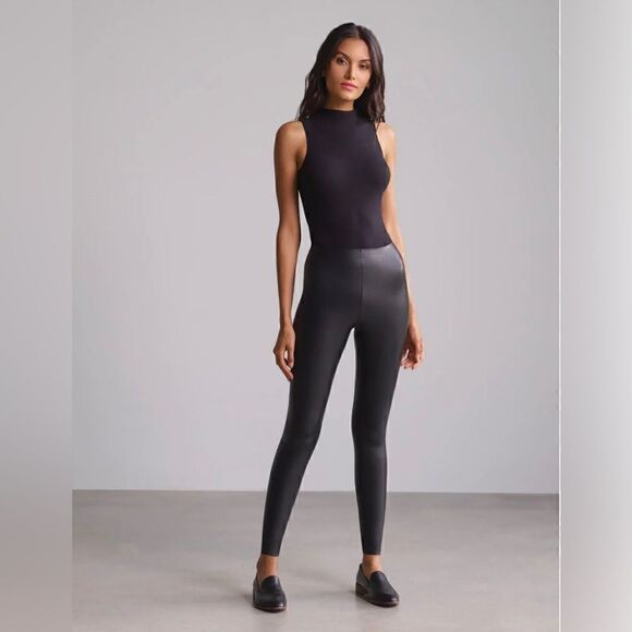 Commando faux leather 7/8 black leggings pants size M - Picture 1 of 5